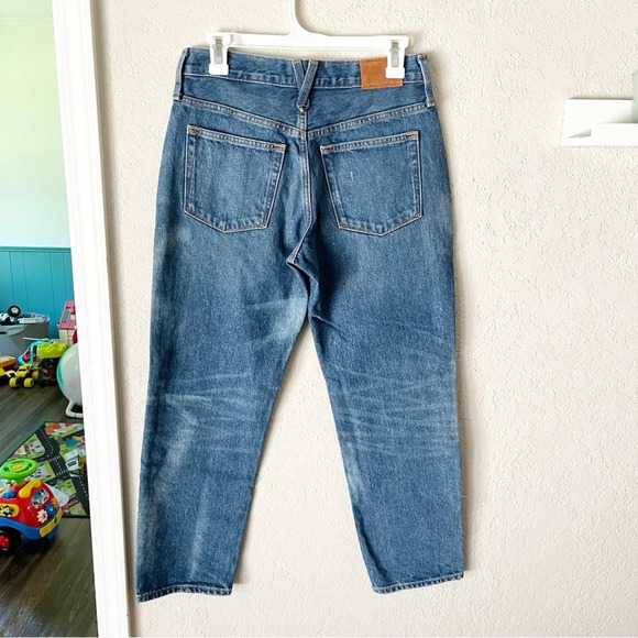 J. Crew Jeans Women's 26 Slouchy Boyfriend in Barn Wash Distressed Faded AX104 - Picture 2 of 9